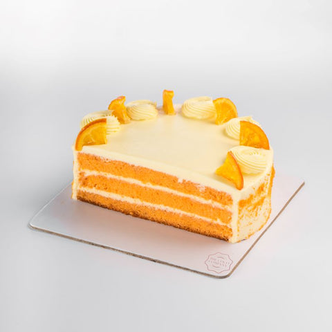 Orange Cointreau Cake – Citrusy Indulgence with a Boozy Twist!